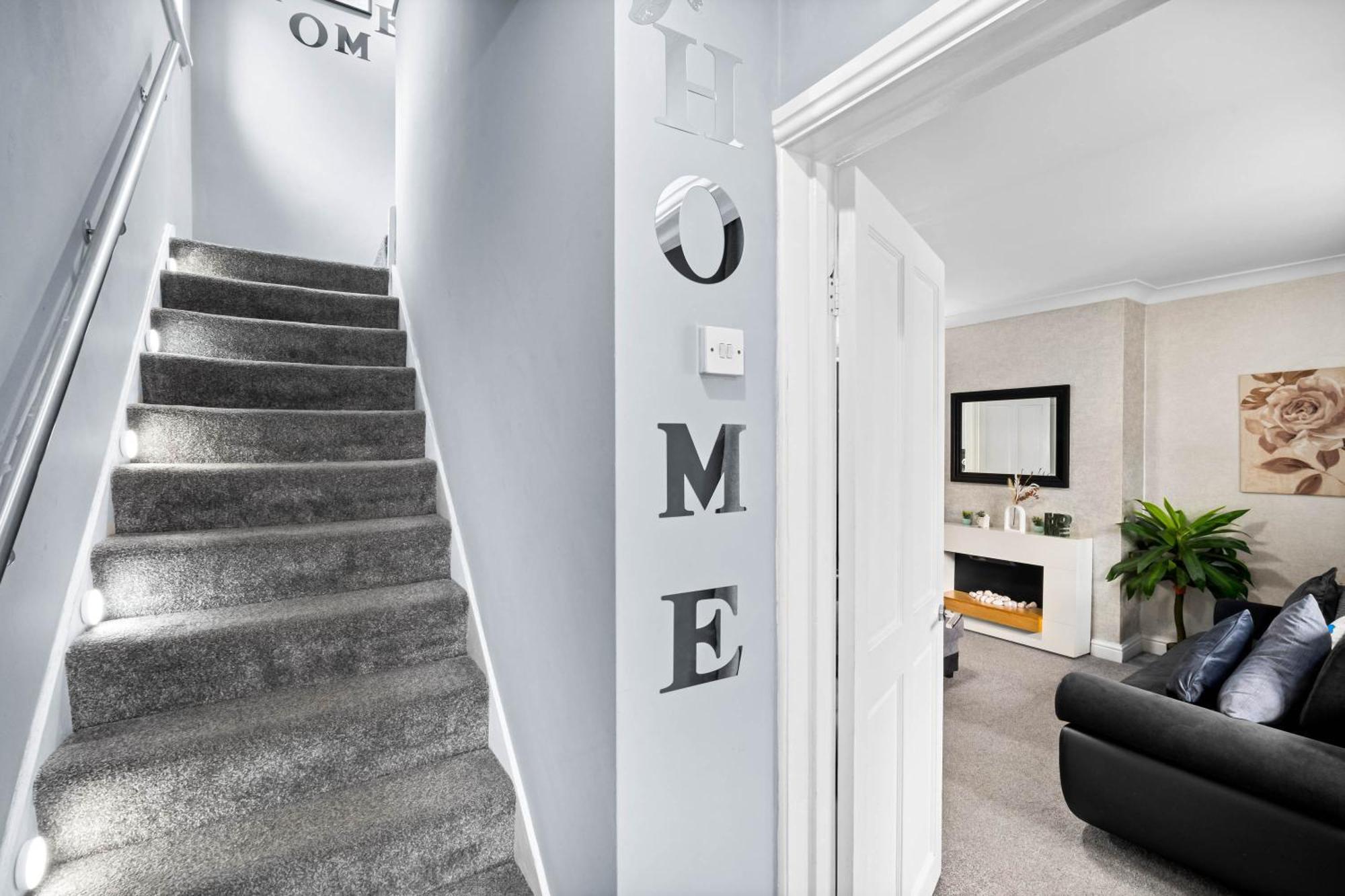 Stylish 3 Bedroom Home Away From Home Birmingham Kültér fotó