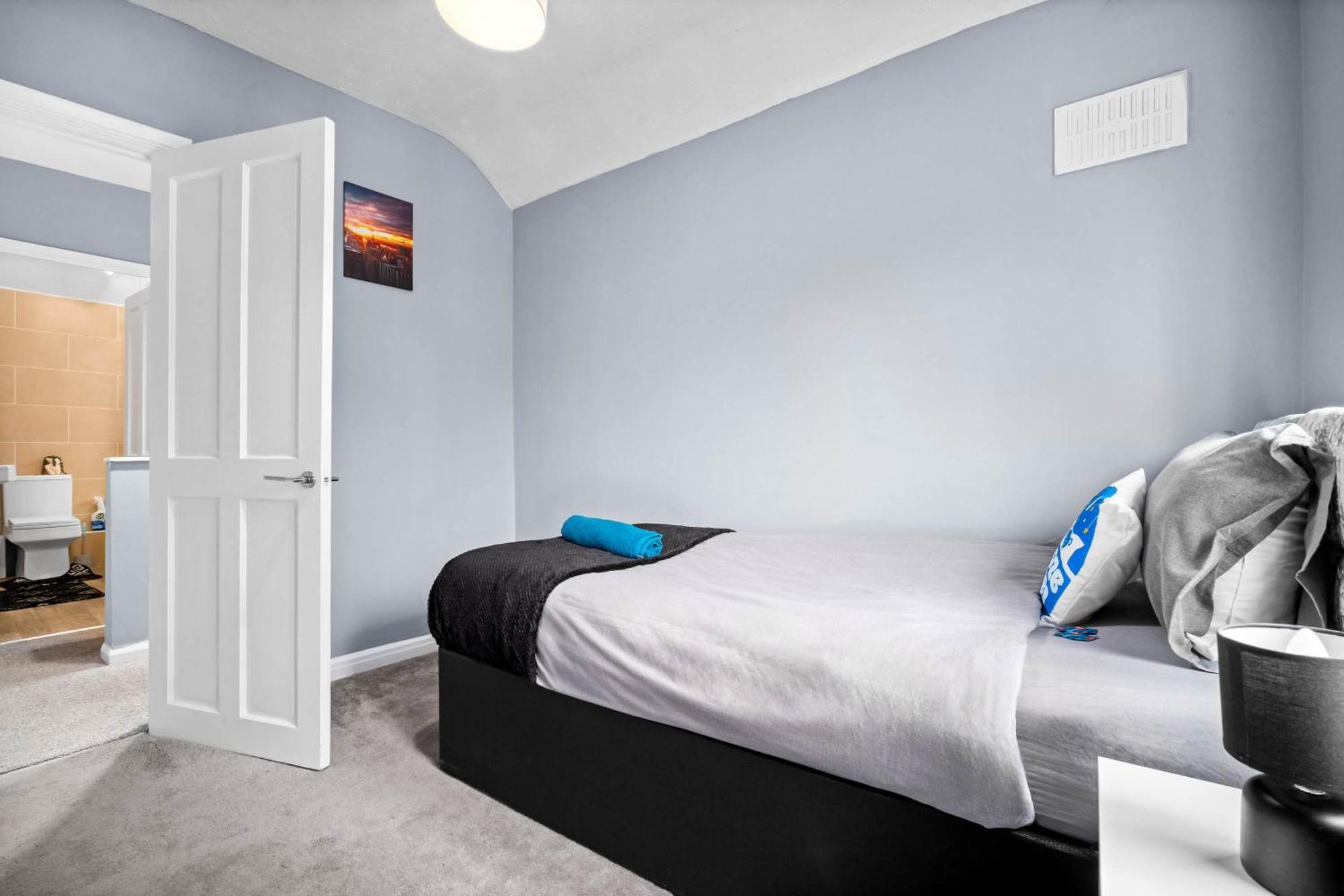 Stylish 3 Bedroom Home Away From Home Birmingham Kültér fotó